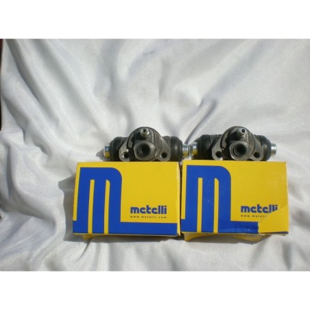 Coppia Cilindretti Freno Anteriori per FIAT 126 650 700 fino al 1995